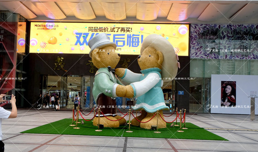 玻璃鋼雕塑要怎么維護保養(yǎng)呢？
